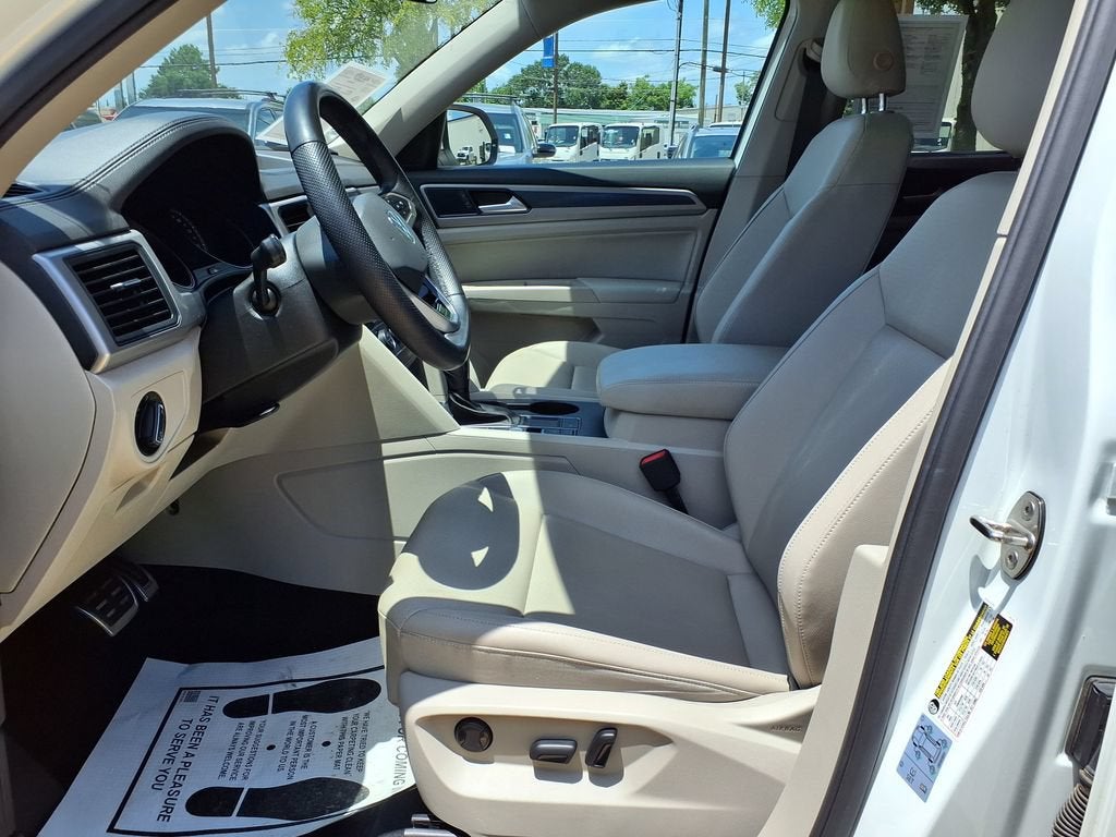2021 Volkswagen Atlas 3.6L V6 SE w/Technology R-Line