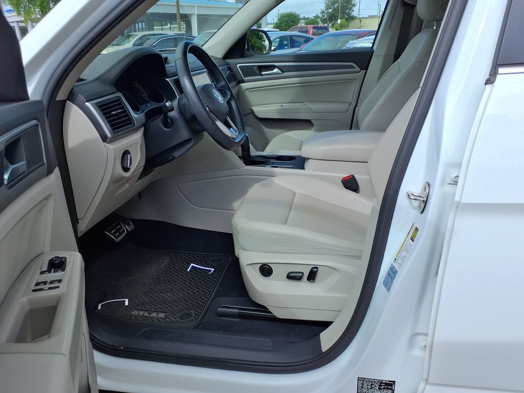 2021 Volkswagen Atlas 3.6L V6 SE w/Technology R-Line