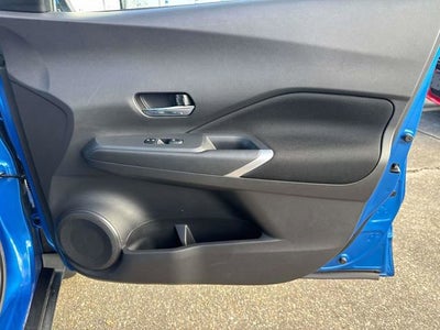 2022 Nissan Kicks SV