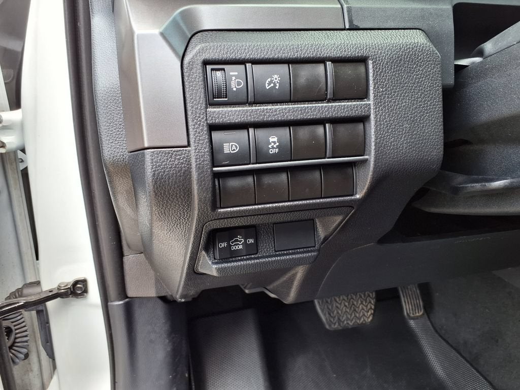 2024 Toyota Tacoma 2WD SR5