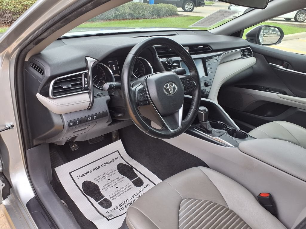 2020 Toyota Camry SE