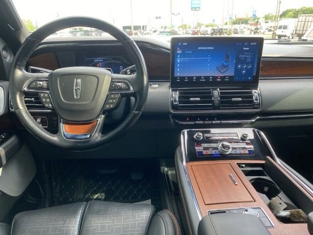 2023 Lincoln Navigator Black Label