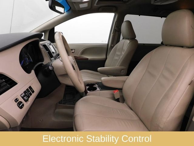2014 Toyota Sienna XLE