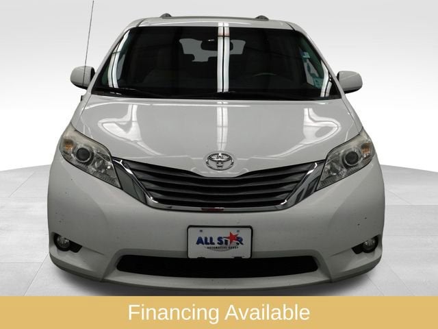 2014 Toyota Sienna XLE