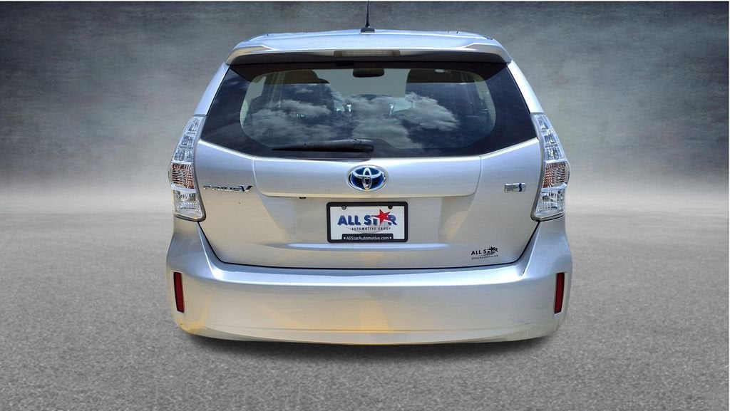 2012 Toyota Prius v Two
