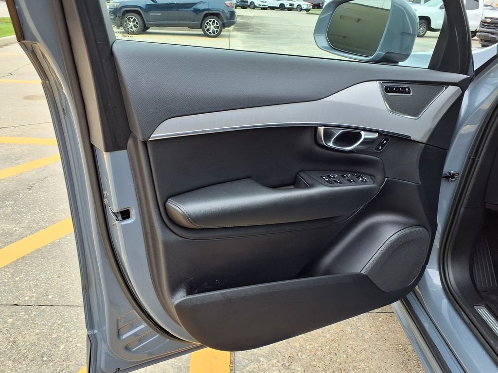 2023 Volvo XC90 Core