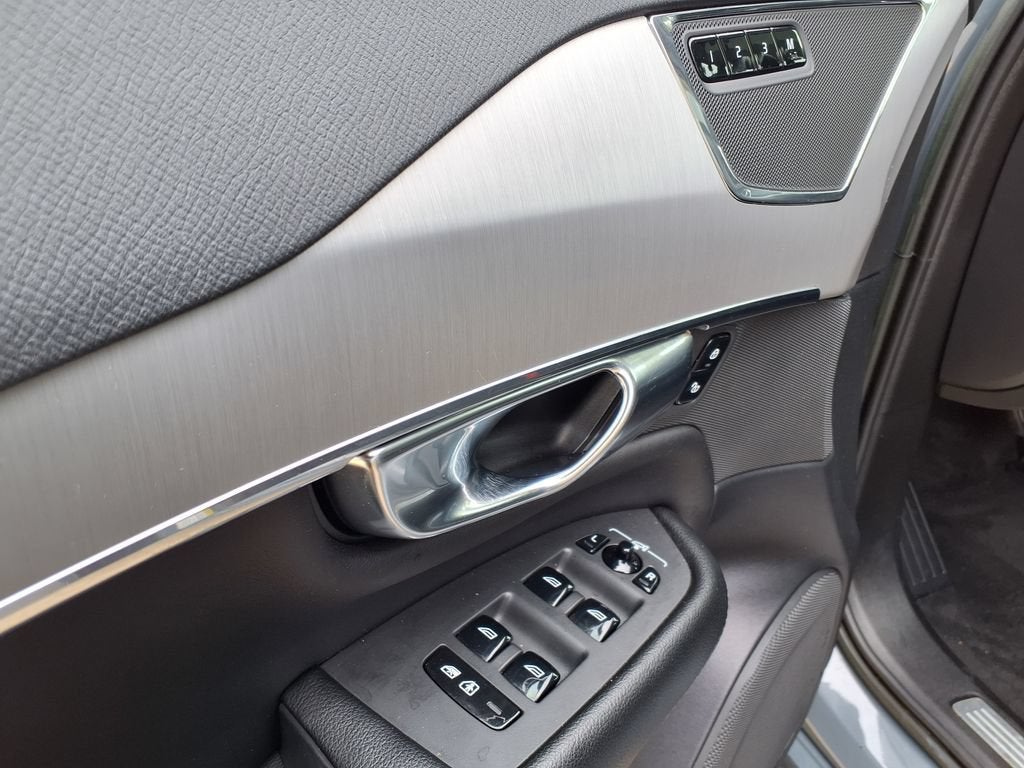 2023 Volvo XC90 Core