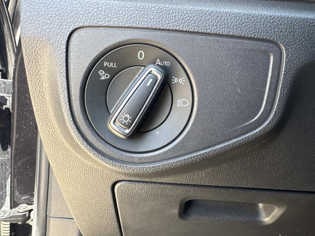 2021 Volkswagen Atlas Cross Sport 3.6L V6 SEL R-Line