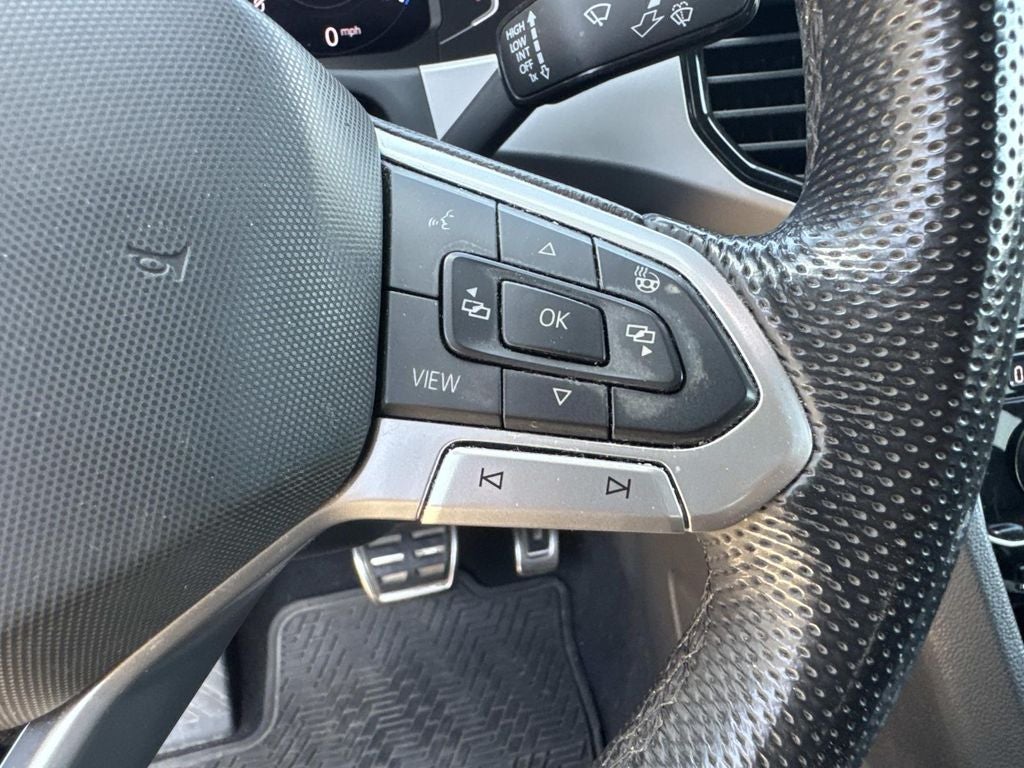 2021 Volkswagen Atlas Cross Sport 3.6L V6 SEL R-Line