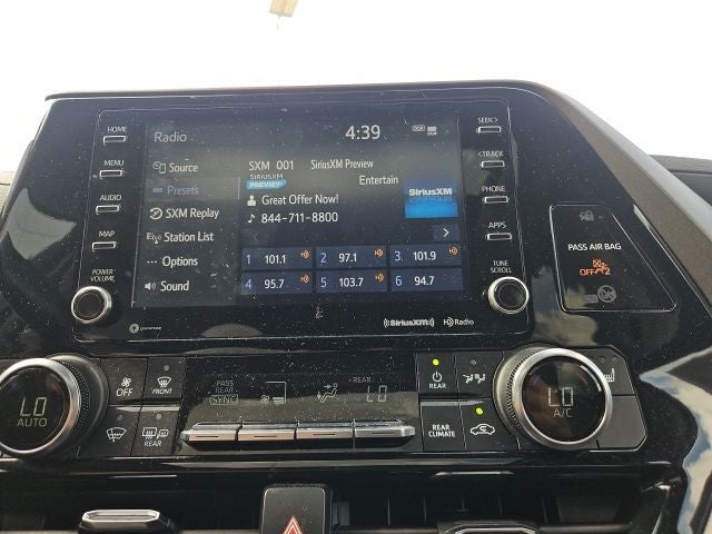 2022 Toyota Highlander XLE