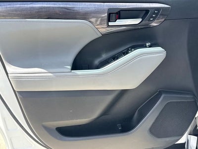 2023 Toyota Highlander Limited