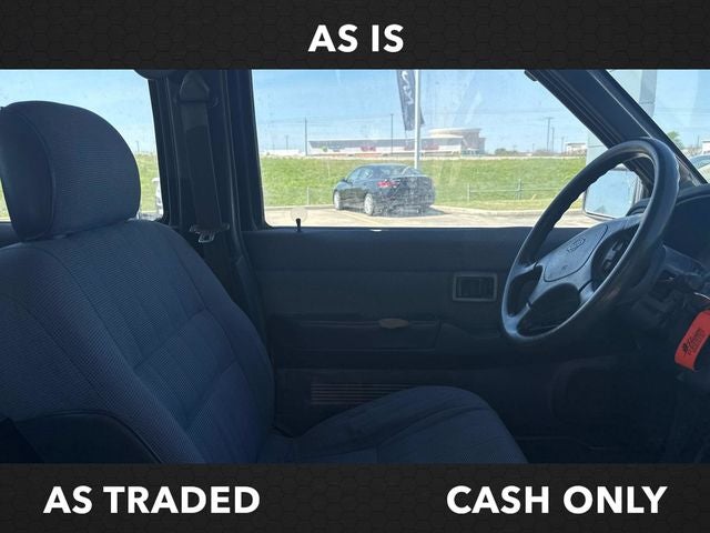 1995 Nissan Pathfinder LE