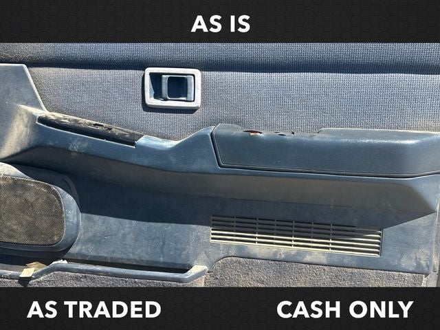 1995 Nissan Pathfinder LE