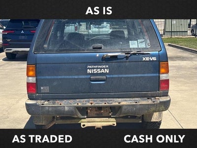 1995 Nissan Pathfinder LE