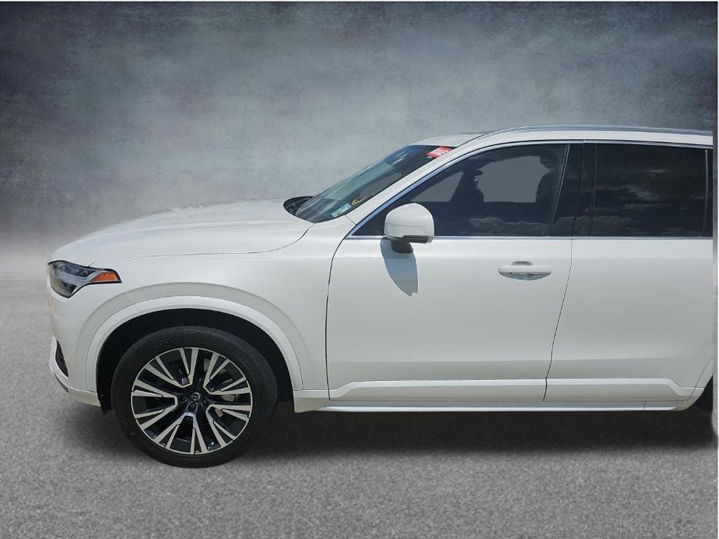2020 Volvo XC90 T6 Momentum