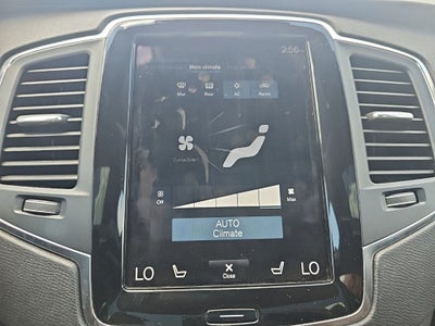 2020 Volvo XC90 T6 Momentum