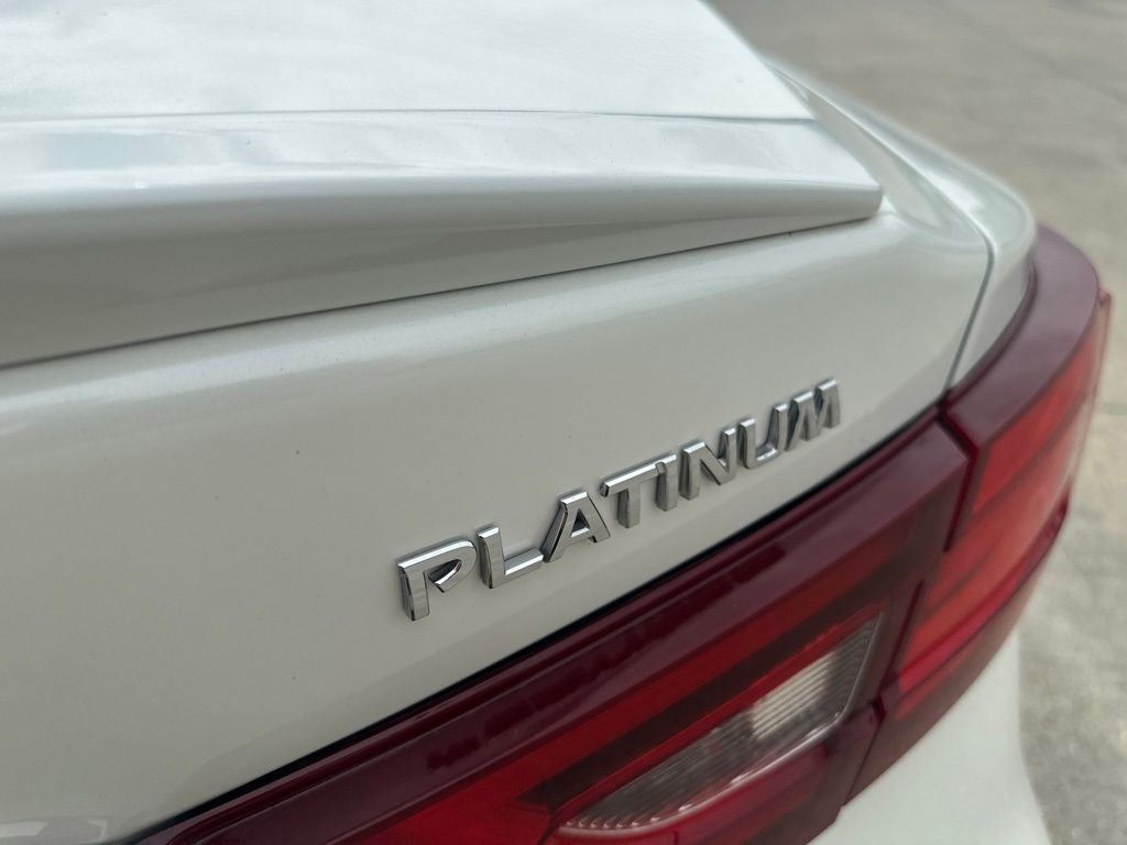 2017 Nissan Maxima Platinum