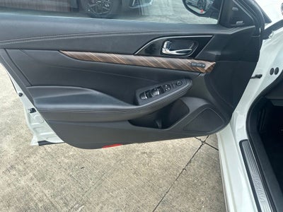 2017 Nissan Maxima Platinum