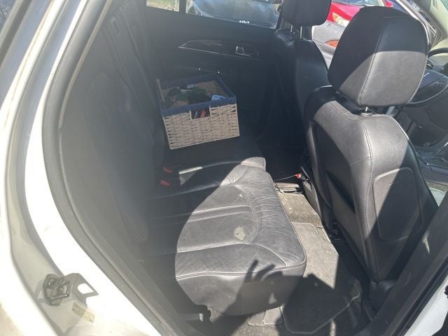 2013 Lincoln MKX Base