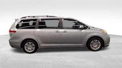 2011 Toyota Sienna Base