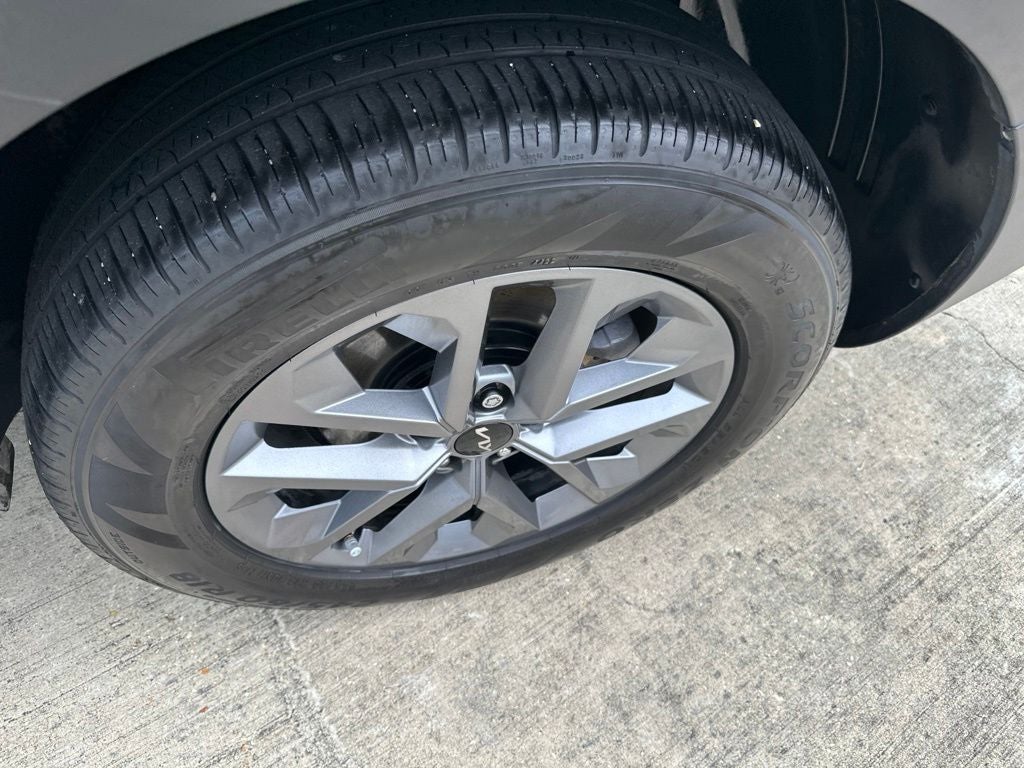 2023 Kia Telluride LX