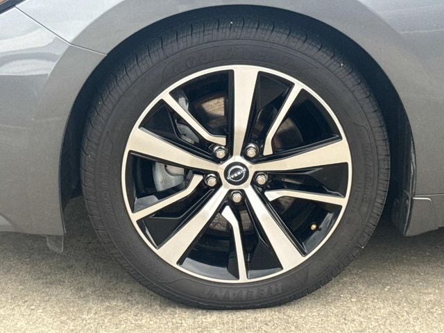2023 Nissan Maxima SV