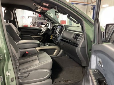 2024 Nissan Titan SV