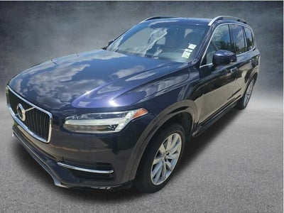 2017 Volvo XC90 T6 Momentum