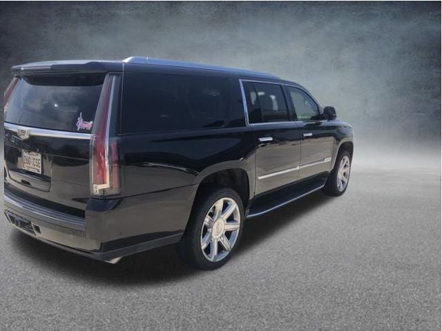2017 Cadillac Escalade ESV Luxury
