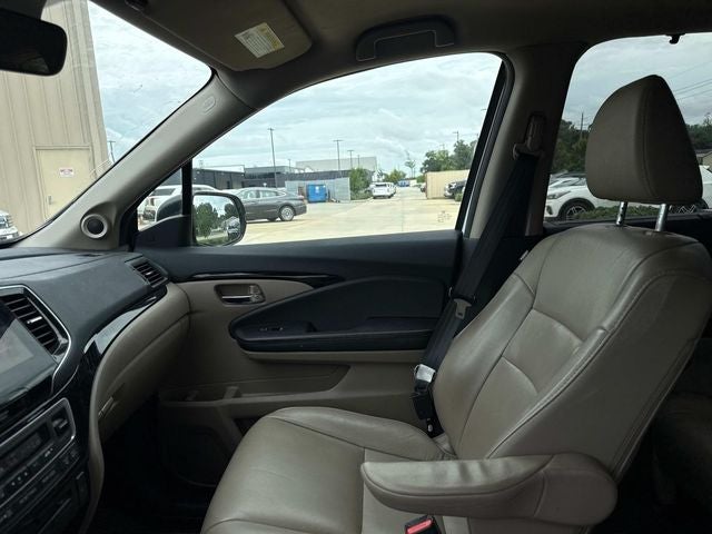 2022 Honda Pilot Touring 7-Passenger