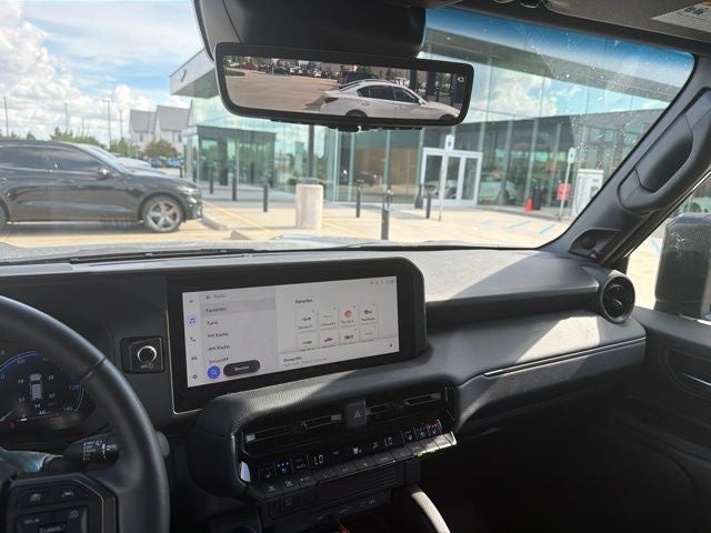 2025 Toyota Land Cruiser 4WD (Natl)