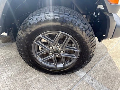2025 Jeep Wrangler 4-Door Summit 4x4
