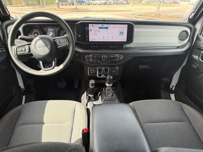 2025 Jeep Wrangler 4-Door Summit 4x4