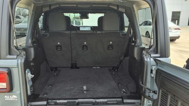 2025 Jeep Wrangler 4-Door Willys 4x4