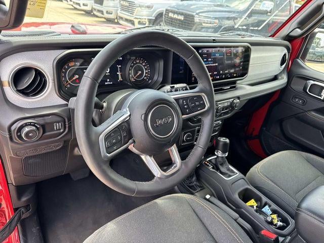 2025 Jeep Wrangler 4-Door Sahara 4x4