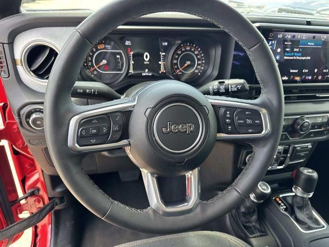 2025 Jeep Wrangler 4-Door Sahara 4x4