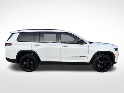 2023 Jeep Grand Cherokee L Altitude 4x2