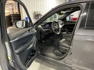 2025 Jeep Grand Cherokee L Limited 4x4