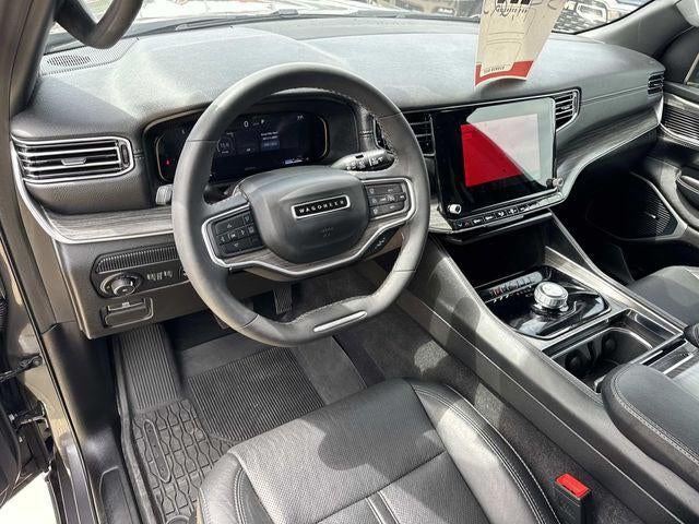 2024 Jeep Wagoneer L Series II 4x2