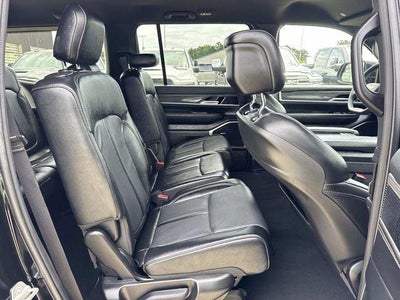 2024 Jeep Wagoneer Series II 4x2