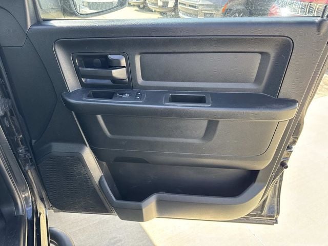 2018 RAM 1500 Tradesman Quad Cab 4x2 6'4' Box