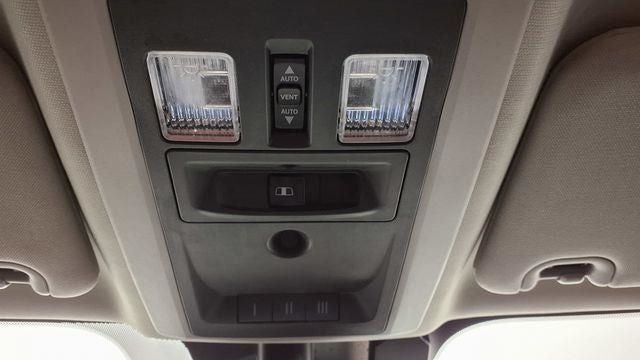 2018 RAM 1500 Laramie Crew Cab 4x4 5'7' Box