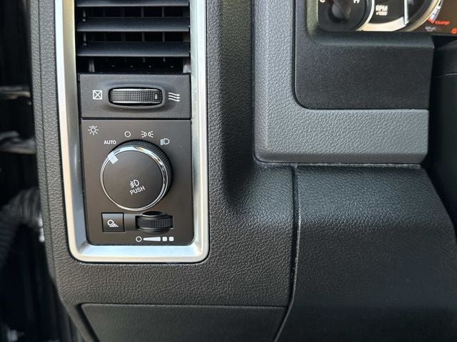 2019 RAM 1500 Classic Big Horn Crew Cab 4x4 6'4' Box