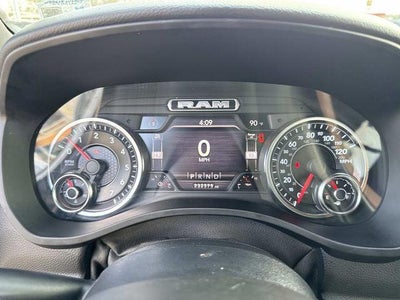 2020 RAM 1500 Big Horn Crew Cab 4x4 5'7' Box