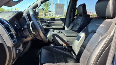 2023 RAM 1500 Laramie Crew Cab 4x4 5'7' Box