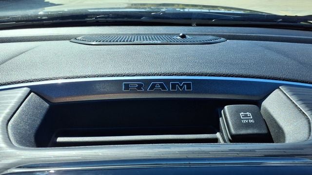 2023 RAM 1500 Laramie Crew Cab 4x4 5'7' Box