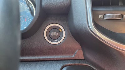 2023 RAM 1500 Laramie Crew Cab 4x4 5'7' Box