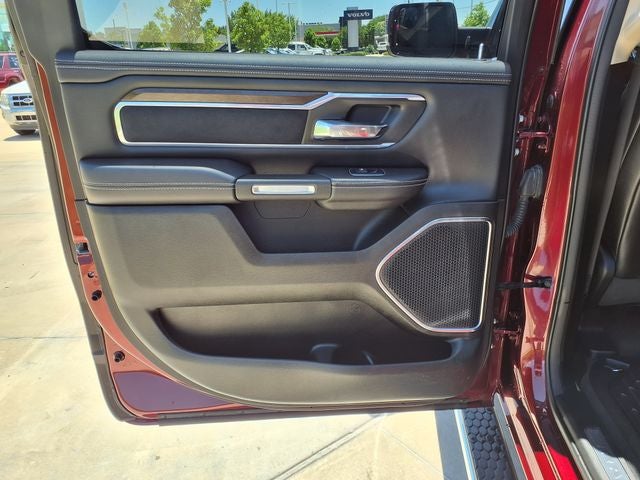 2021 RAM 1500 Laramie Crew Cab 4x4 5'7' Box