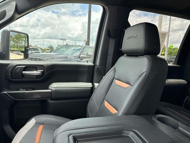 2022 GMC Sierra 2500HD 4WD Crew Cab Standard Bed AT4