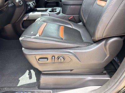 2022 GMC Sierra 2500HD 4WD Crew Cab Standard Bed AT4